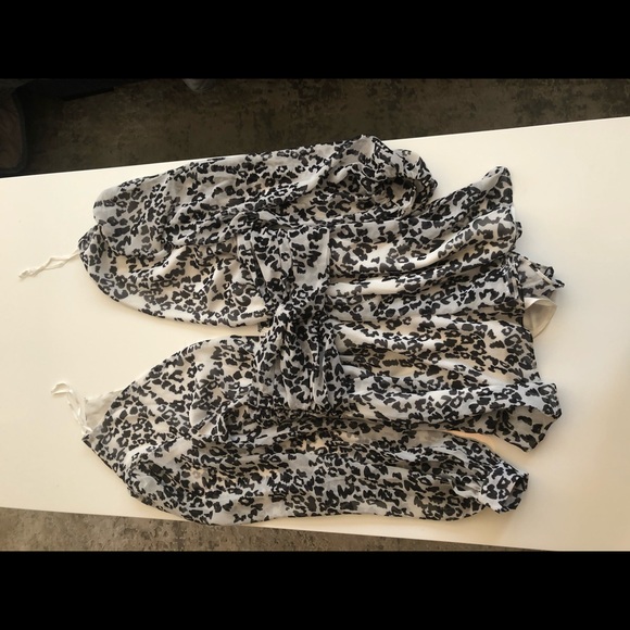 COPY - Nastygal romper - Picture 2 of 3